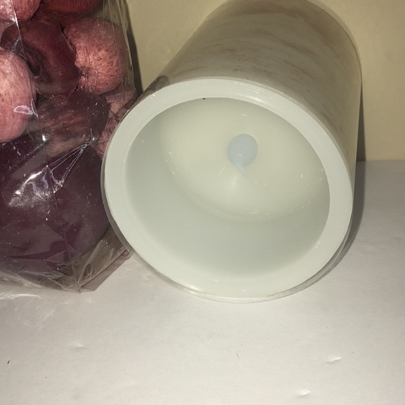 Lavender Scent Potpourri & Battery operated candle - Picture 4 of 13